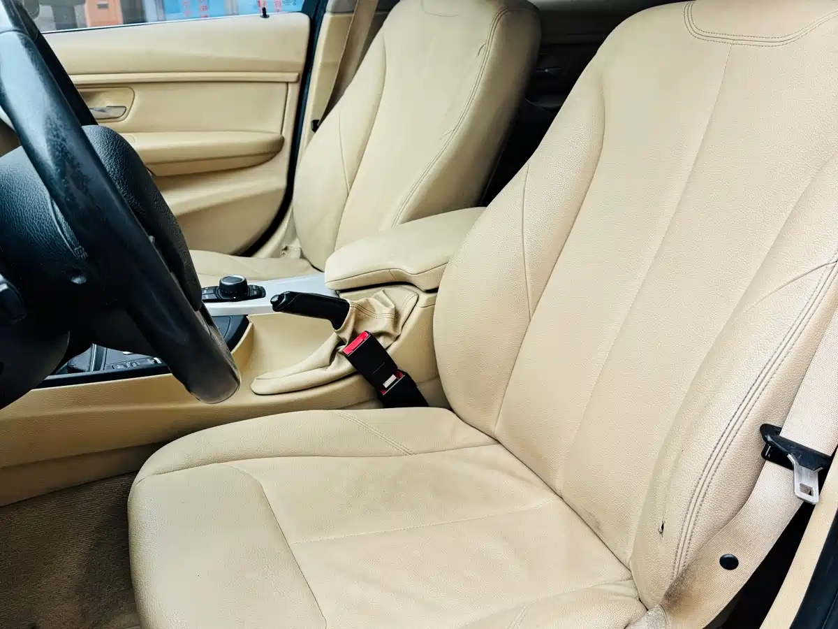BMW 3 Series 2014 320Li Fashion фото 6