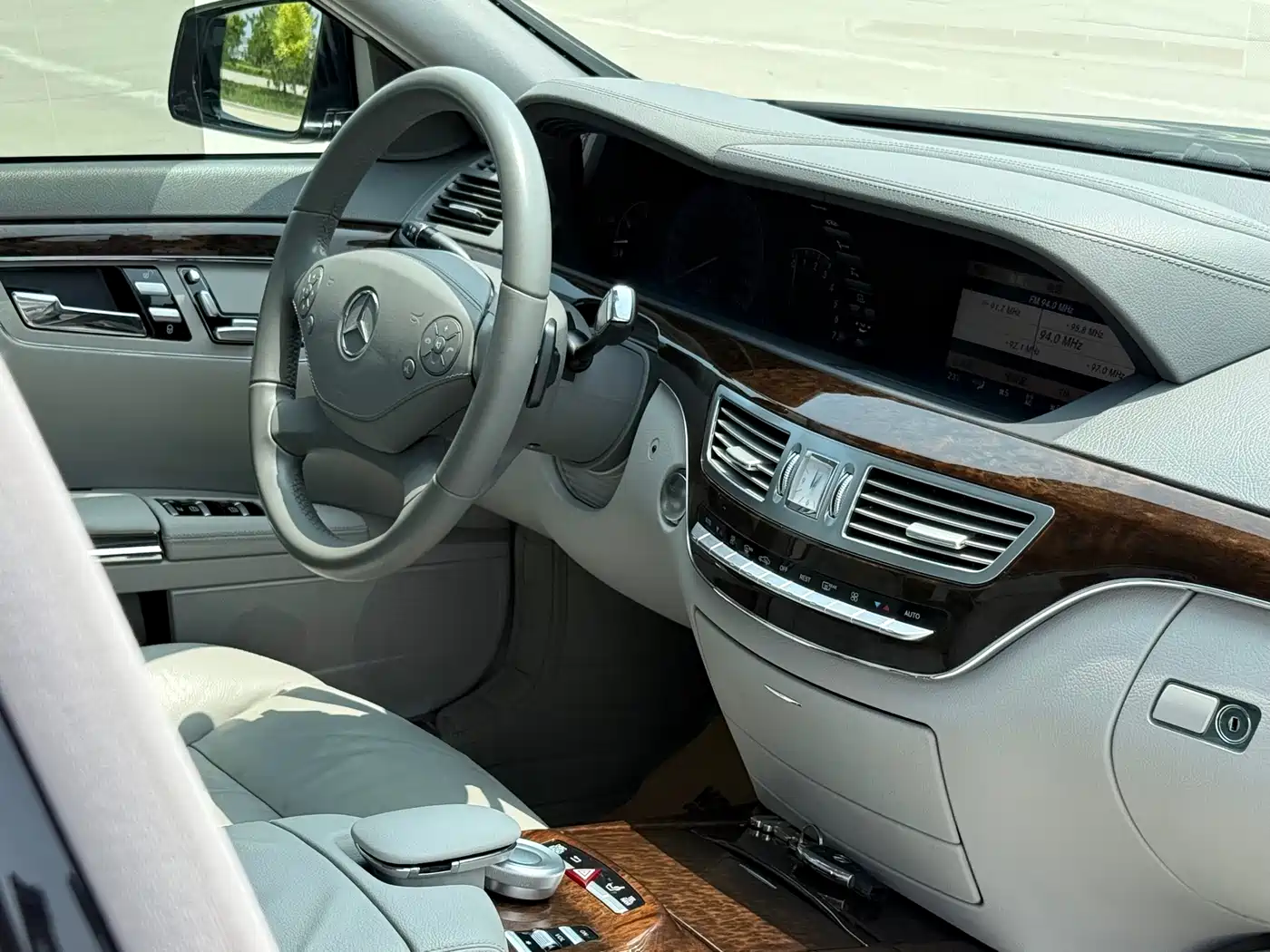 Mercedes-Benz S-Class 2010 S 300 L Business фото 40