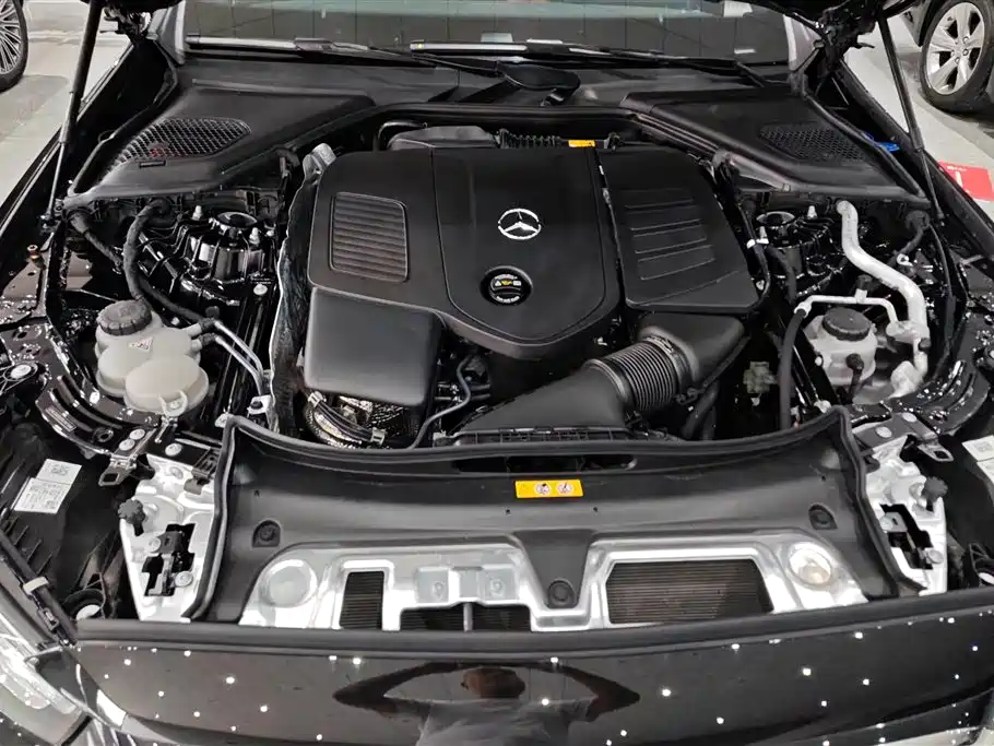 Mercedes-Benz E-Class 2024 E 300 L Fashion фото 9