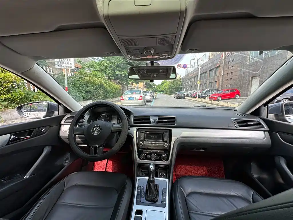 Volkswagen Passat 2011 1.4TSI DSG Prestige Edition фото 9