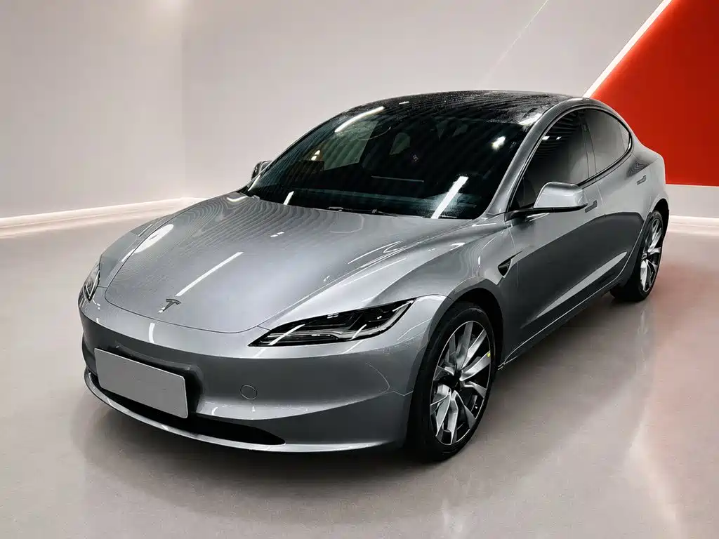 Tesla Model 3 2026 2025 Model Year Facelift Rear-Wheel Drive
