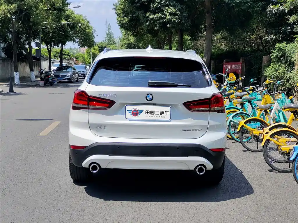 BMW X1 2022 sDrive25Li Leading фото 5