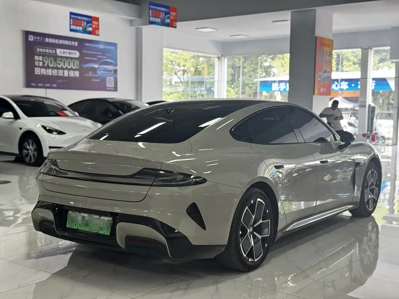 Xiaomi Auto Xiaomi SU7 2024 RWD Long Range Intelligent Driving Edition фото 10
