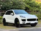 Photo 3 - Porsche Cayenne