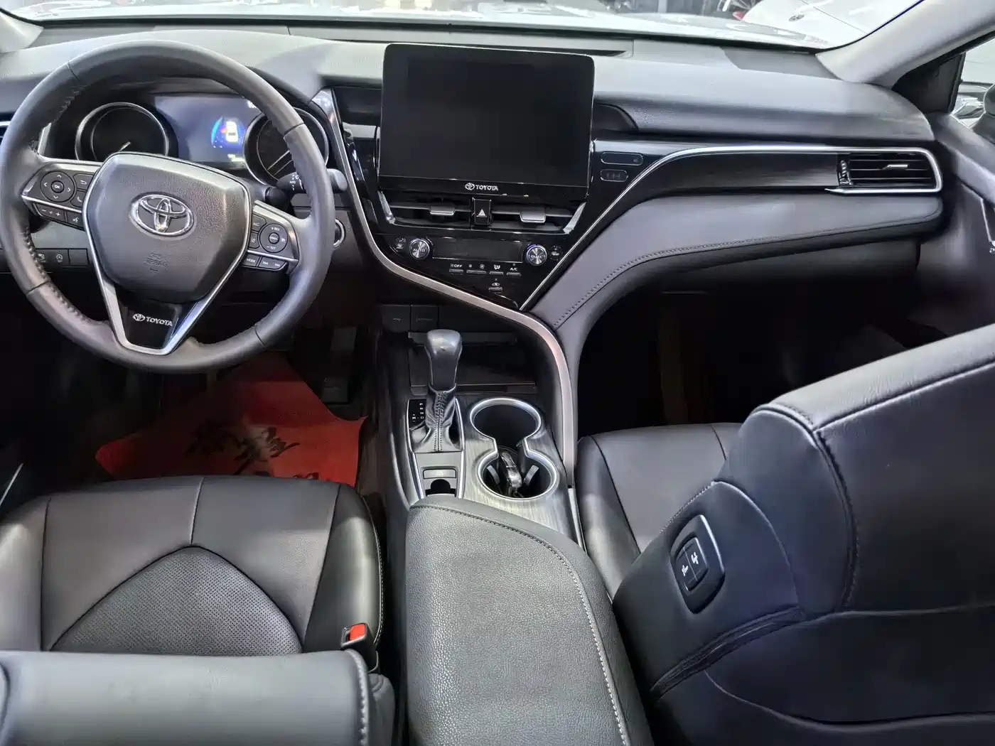 Toyota Camry 2023 2.0G Luxury Edition фото 7
