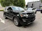 Photo 3 - Ford Explorer (Import)