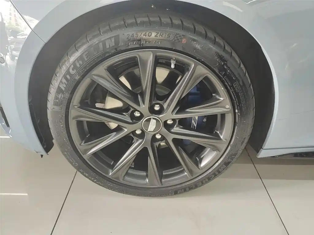 Cadillac CT5 2025 Model 28T Track Performance Edition + Peak Track Package фото 23