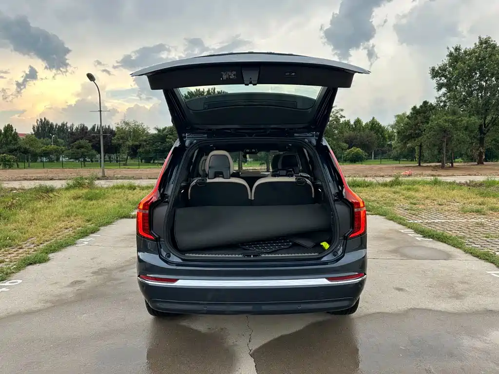 Volvo XC90 Plug-in Hybrid 2026 2025 Facelift T8 Smart Premium Luxury 7-seater