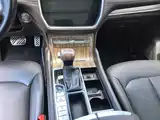 Фото 16 - Roewe RX8