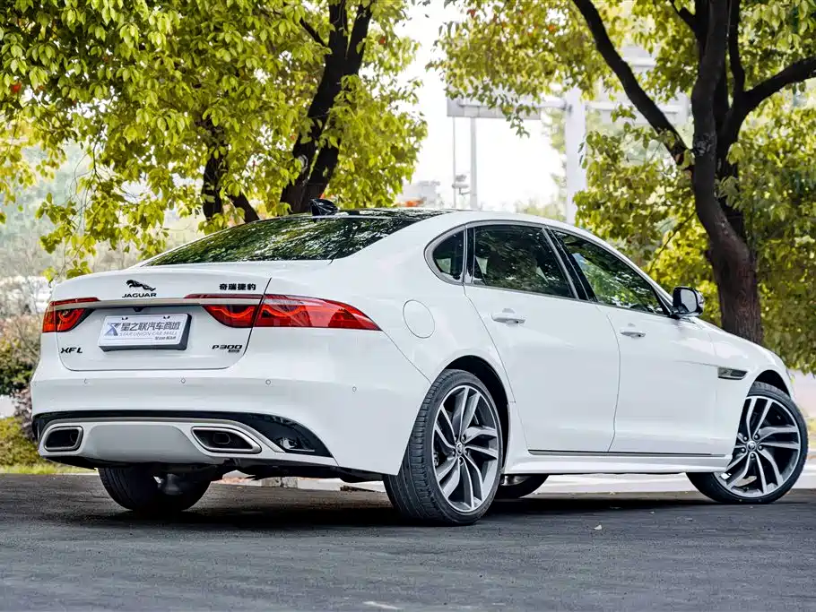 JAGUAR XFL