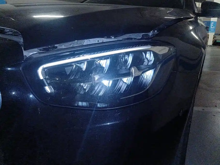 Mercedes-Benz E-Class 2022 Second Facelift E 300 L Luxury фото 5