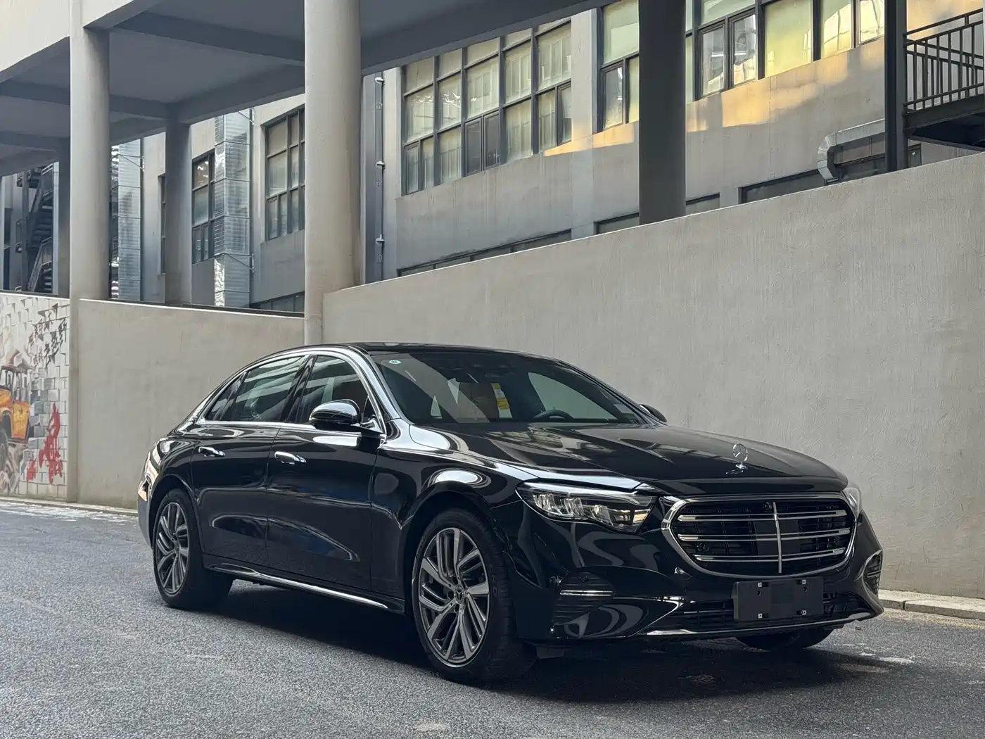 MERCEDES-BENZ E-CLASS