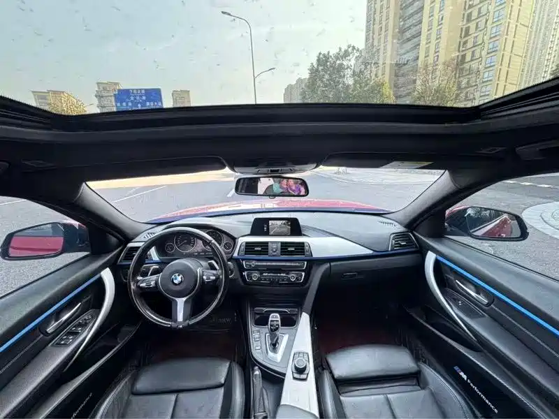 BMW 3 Series 2019 320i M Sport Package фото 5
