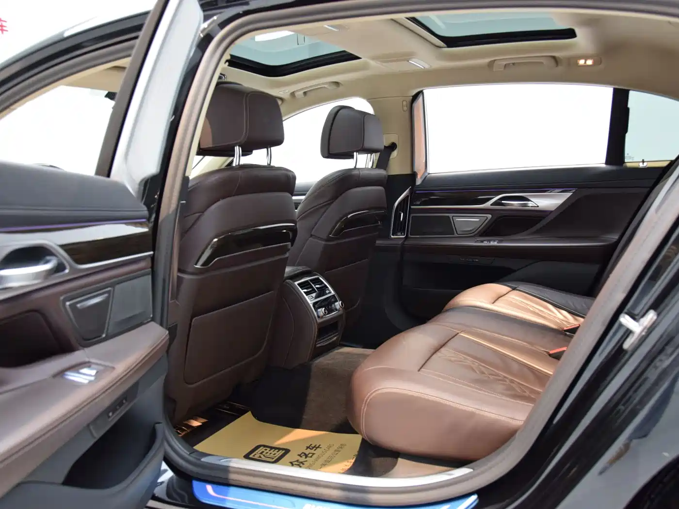 BMW 7 Series 2021 Model 730Li Luxury Package фото 6