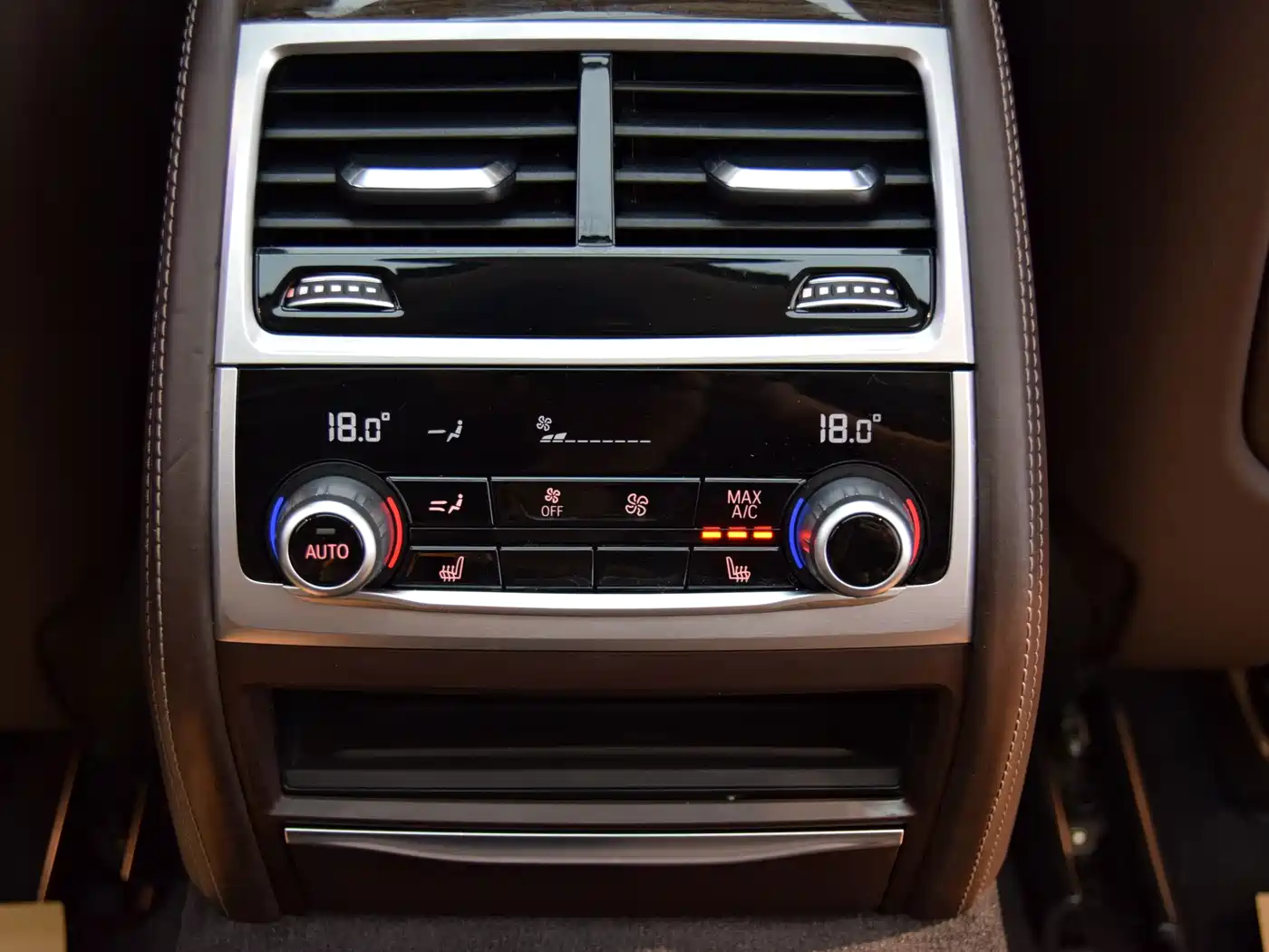 BMW 7 Series 2021 Model 730Li Luxury Package фото 21