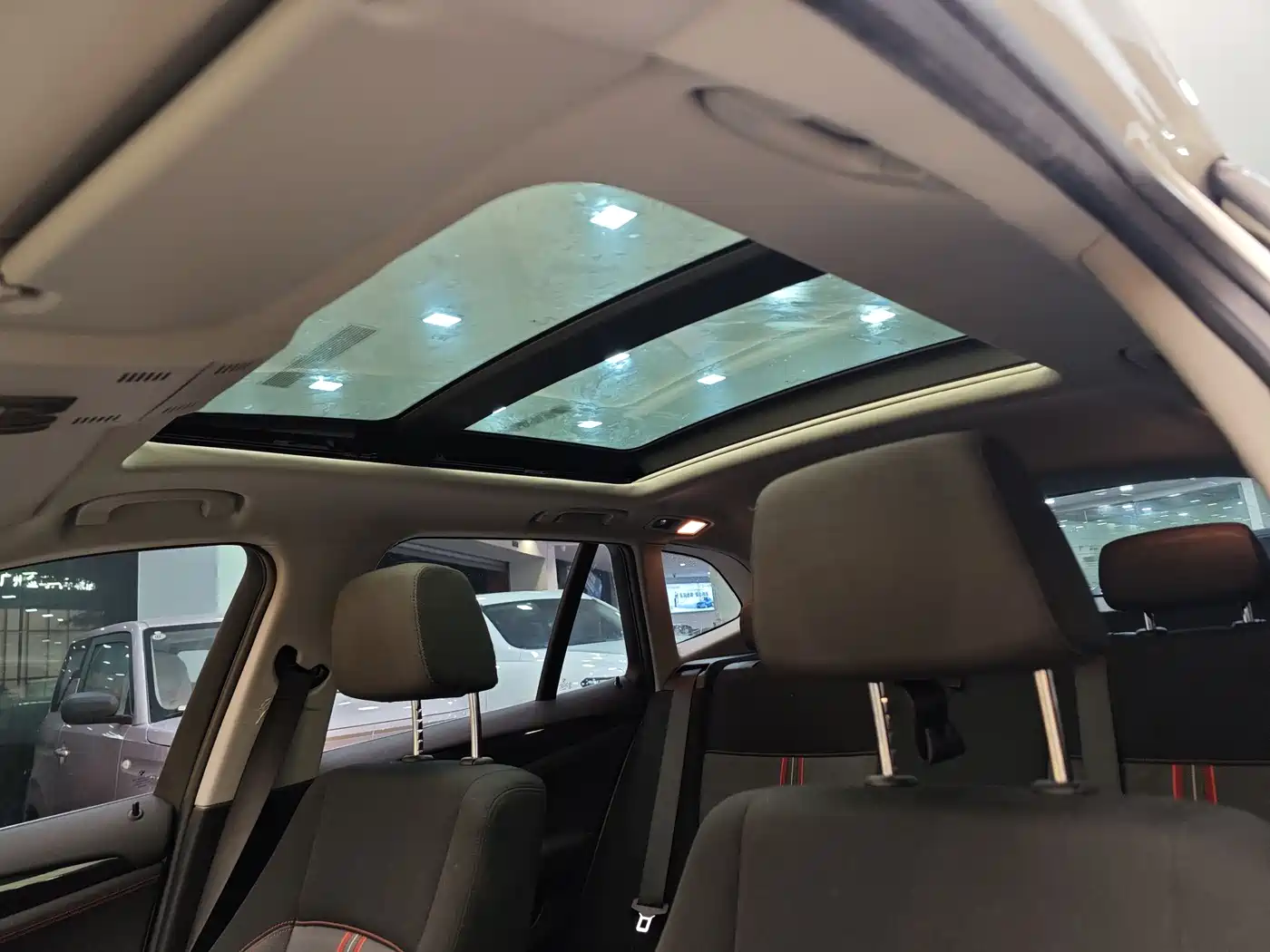 BMW X1 2013 sDrive18i Sport Design Package фото 13