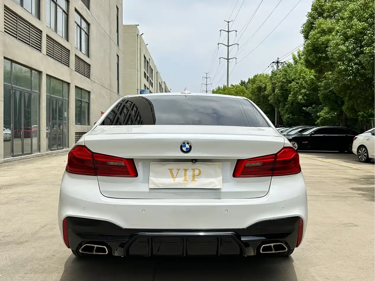 BMW 5 Series 2018 525Li M Sport Package фото 13