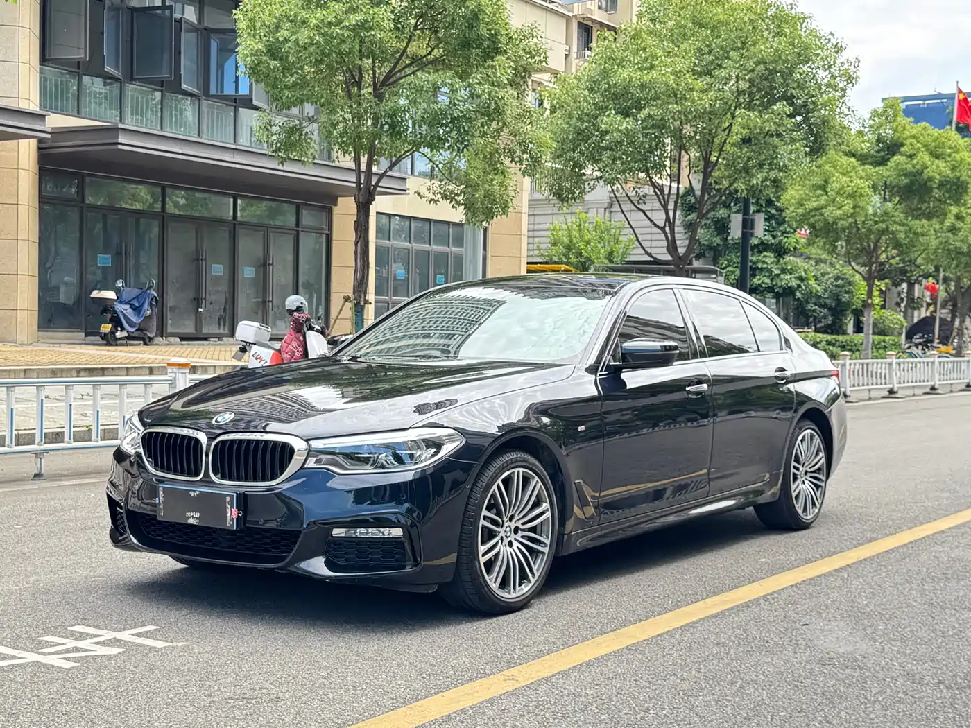 BMW 5 Series 2018 Facelift 530Li Leading M Sport Package