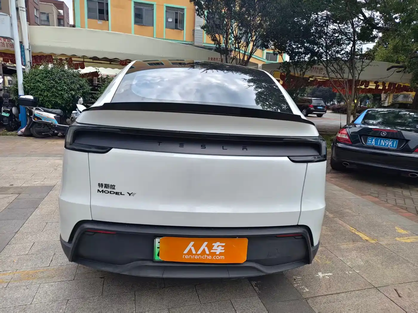 Tesla Model Y L 2025 2025 Facelift Long Range AWD