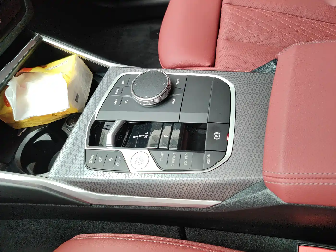 BMW 3 Series 2025 330Li M Sport Night Edition фото 11