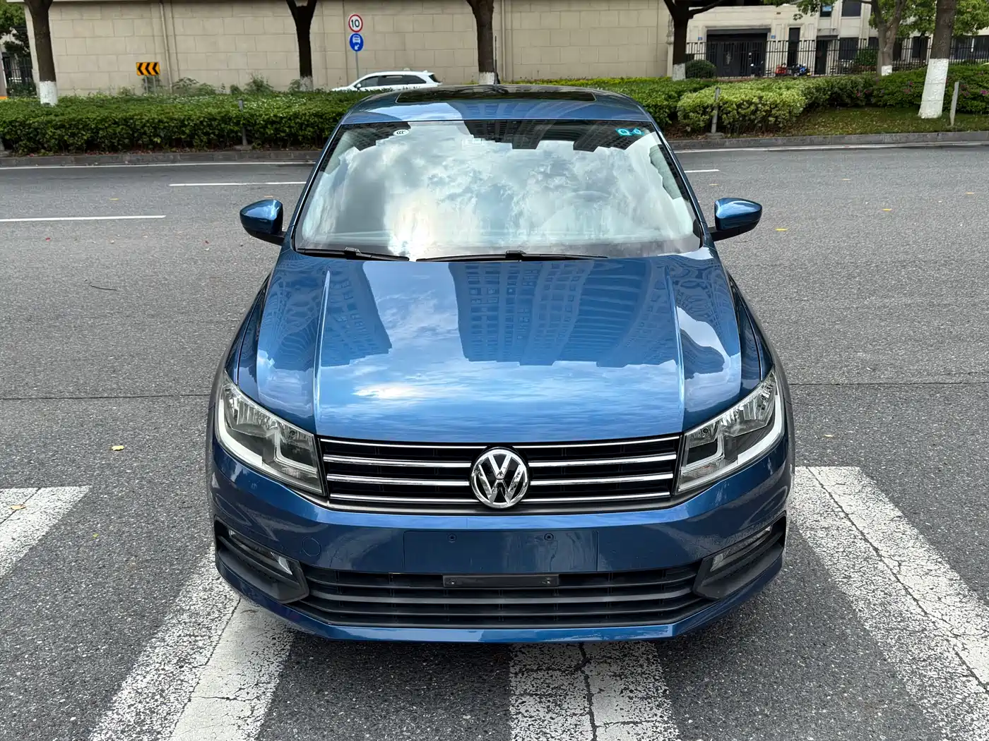 Volkswagen Santana 2015 Gran Santana 1.6L Automatic Comfort фото 2