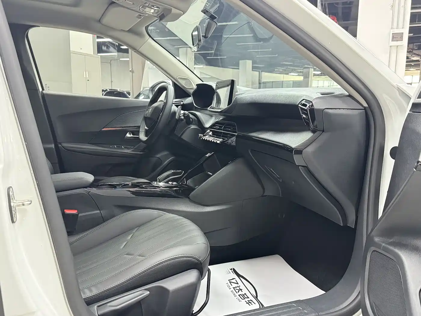 Peugeot 2008 2022 230THP THE ONE фото 12