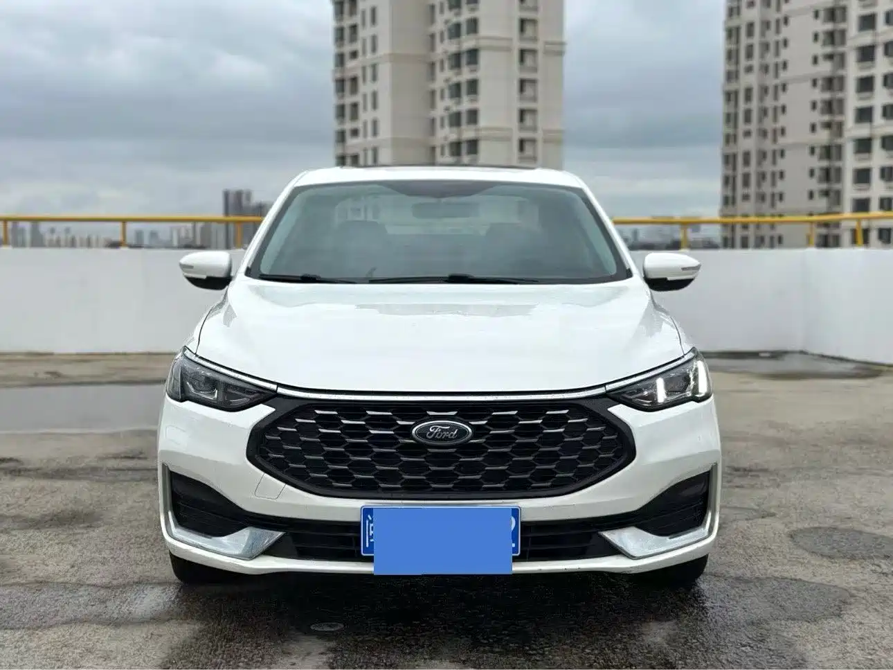 Ford Escort 2022 2021 1.5L Automatic Platinum Edition
