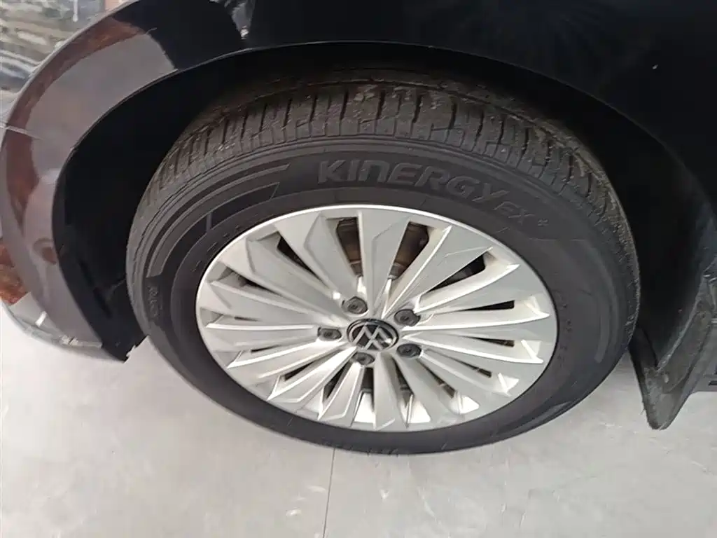Volkswagen Lavida 2021 1.5L Auto Comfort Edition фото 23