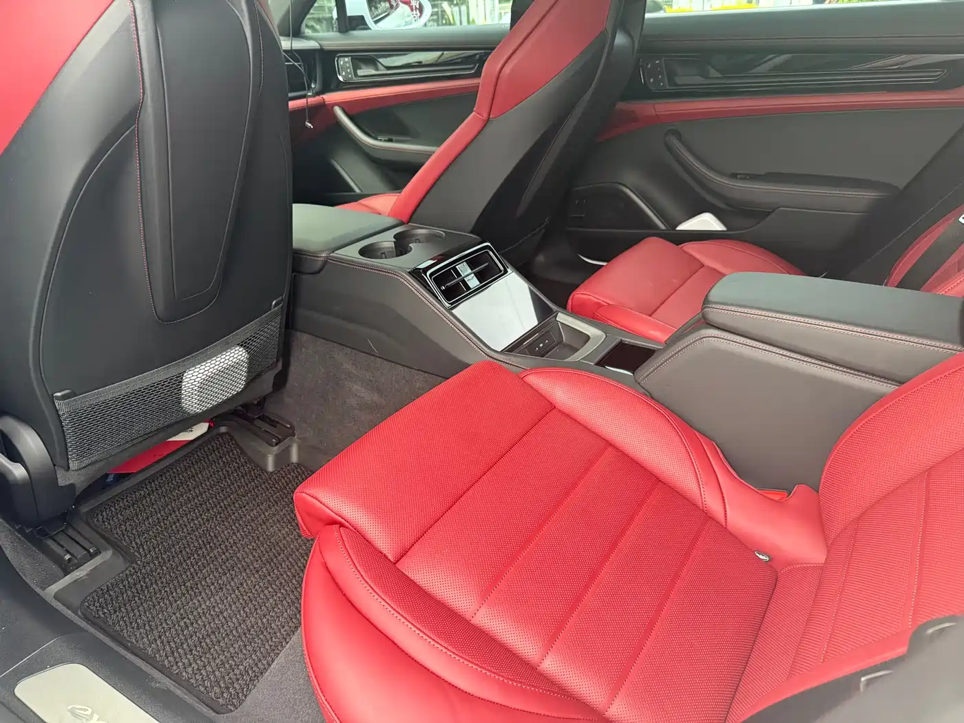 Porsche Panamera 2024 Panamera Executive Long Wheelbase 2.9T фото 17