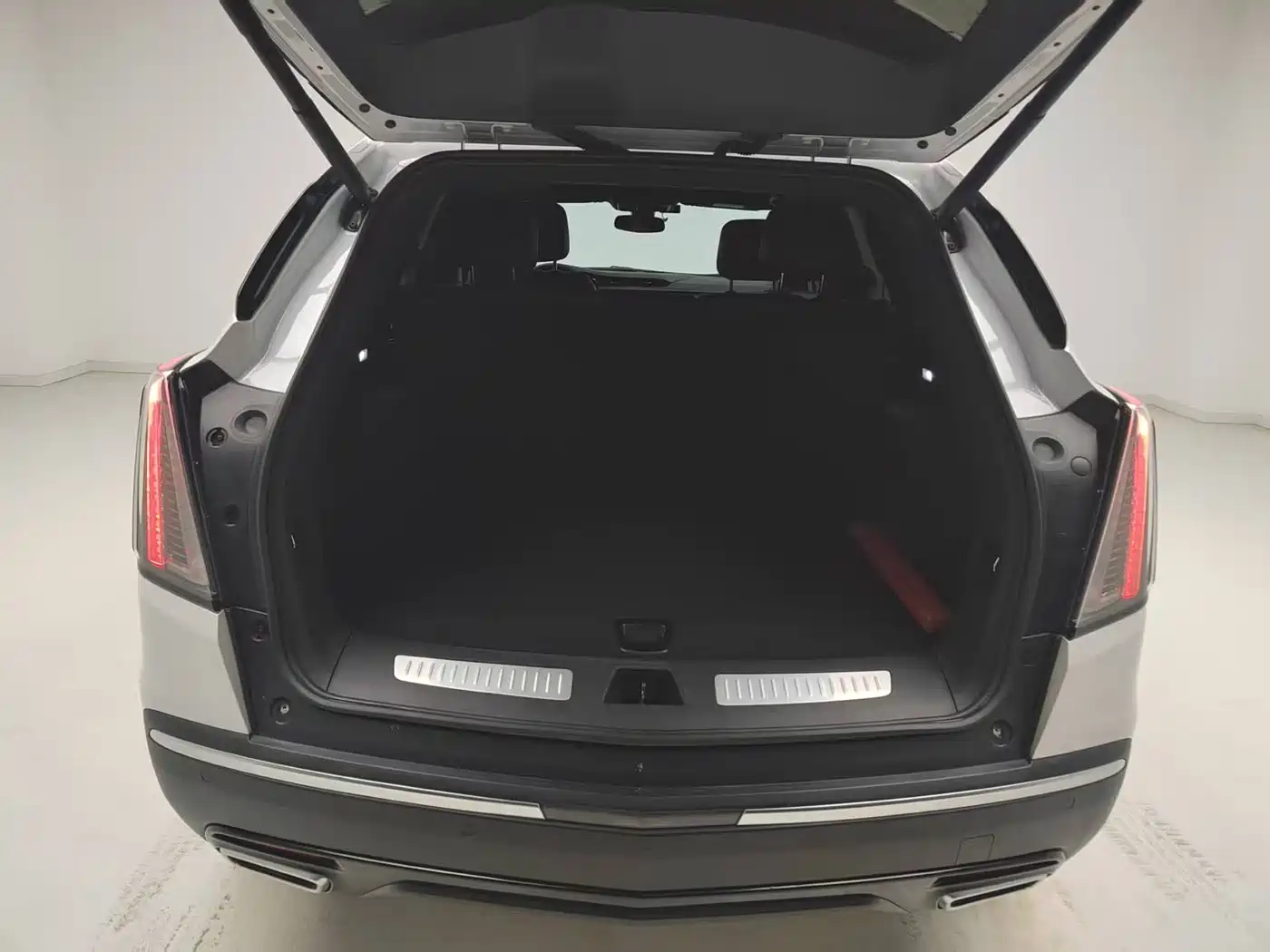 Cadillac XT5 2024 2.0T AWD Luxury (Hummingbird Edition) фото 10