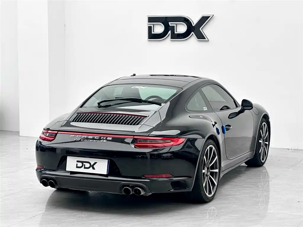 Porsche 911 2016 Carrera 4S 3.0T фото 5