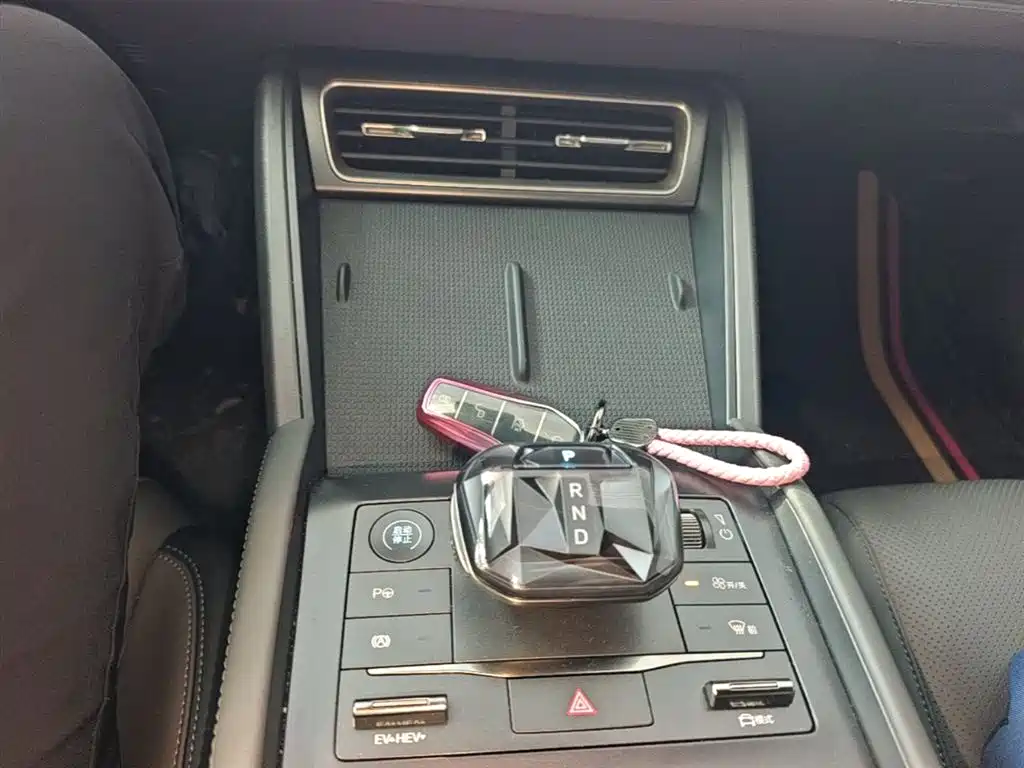 BYD Qin L 2025 DM-i Smart Drive Edition 80KM Leading фото 14