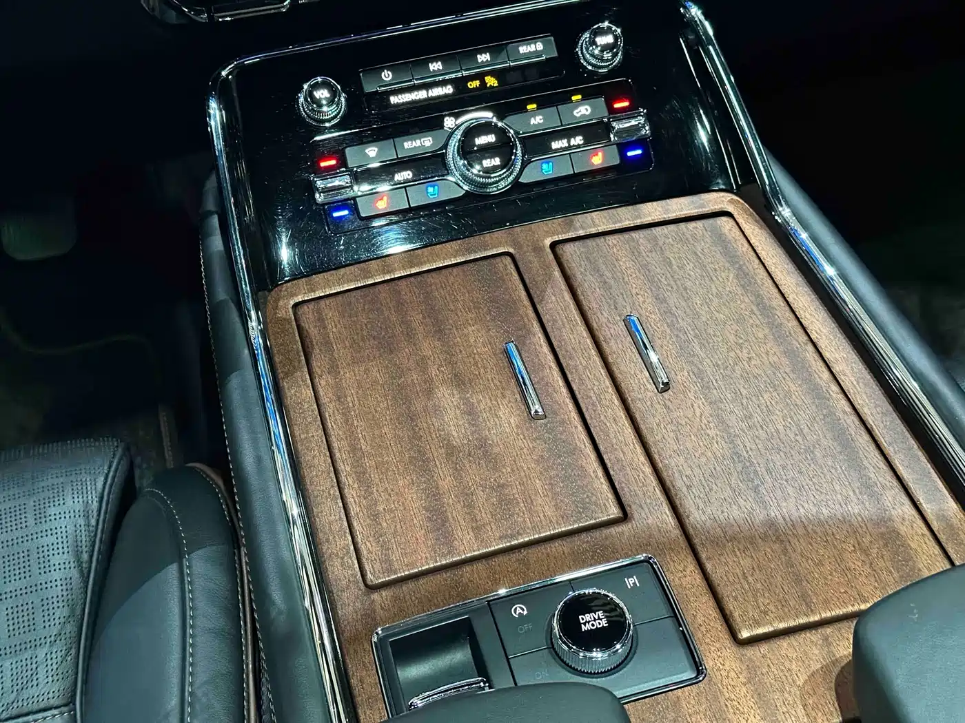 Lincoln Navigator 2022 3.5T Centennial Limited Edition фото 18