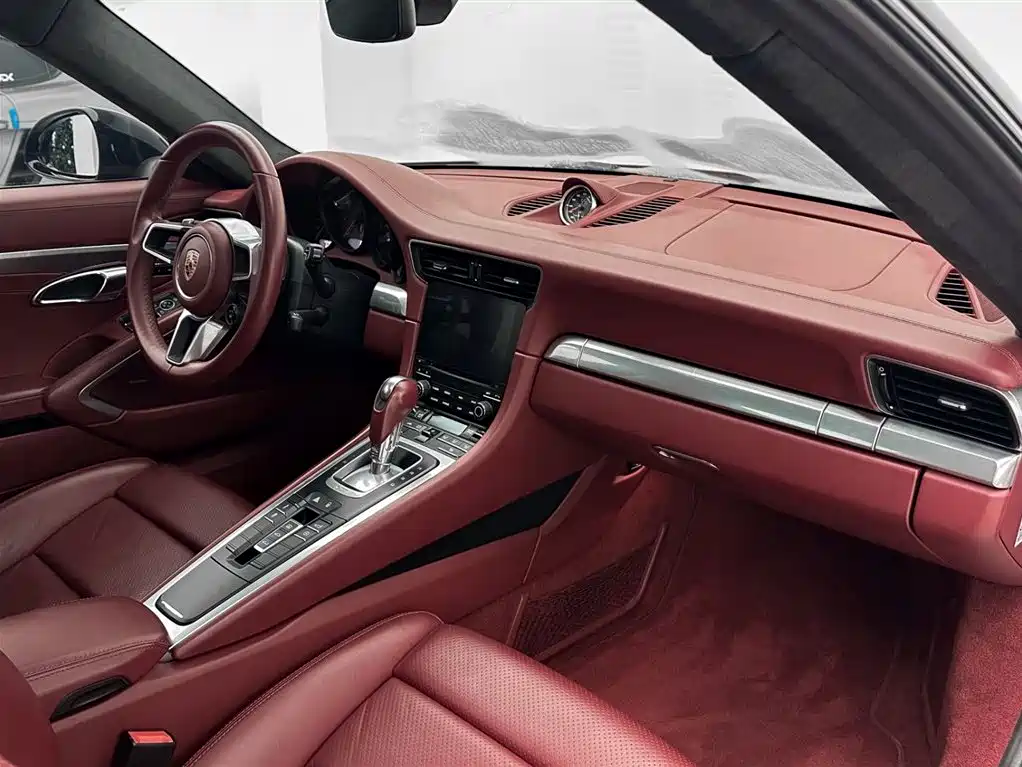 Porsche 911 2016 Carrera 4S 3.0T фото 13