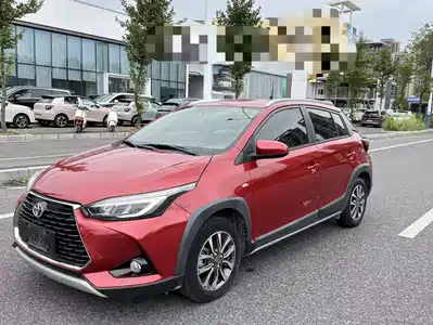 Toyota Yaris L