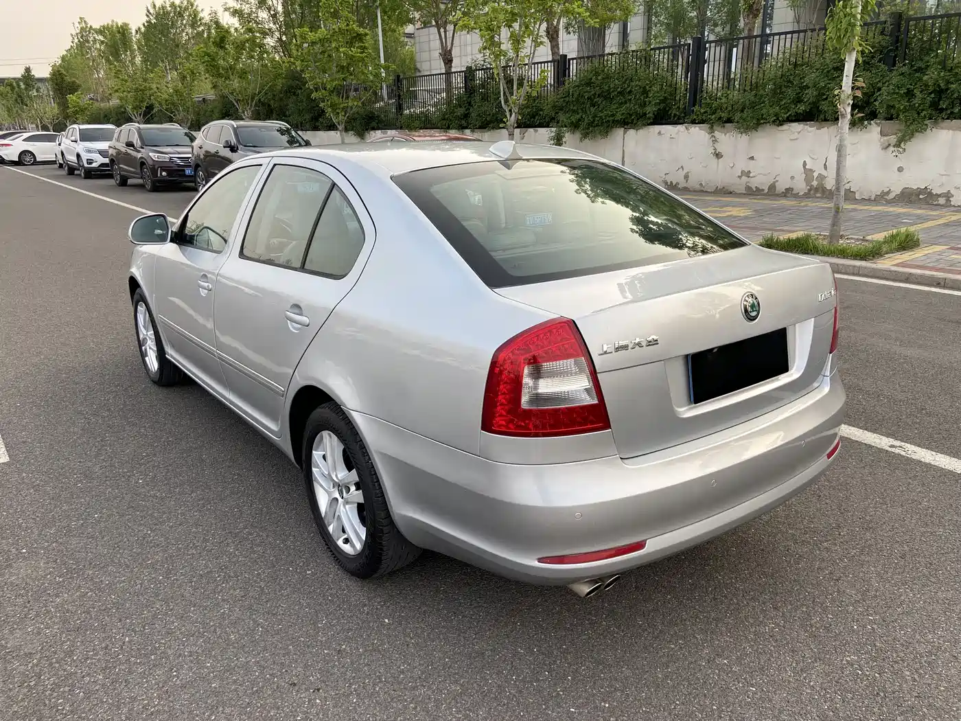 Škoda Octavia 2013 1.6L Automatic Prestige Edition фото 6