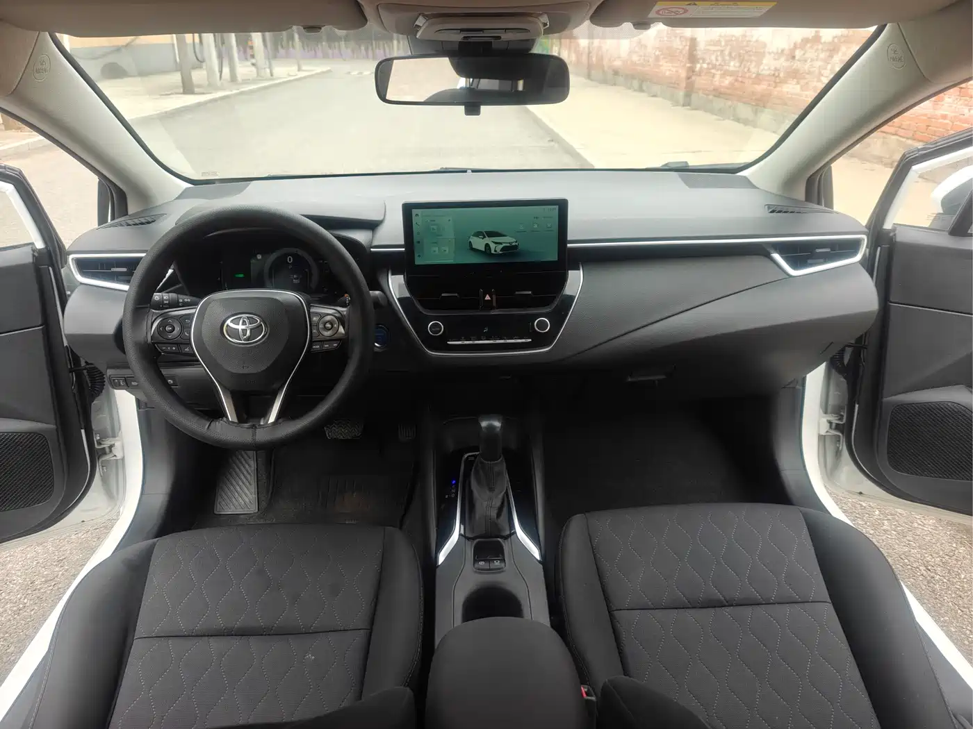 Toyota Corolla 2023 1.8L Smart Hybrid Dual Engine Elite Edition фото 13