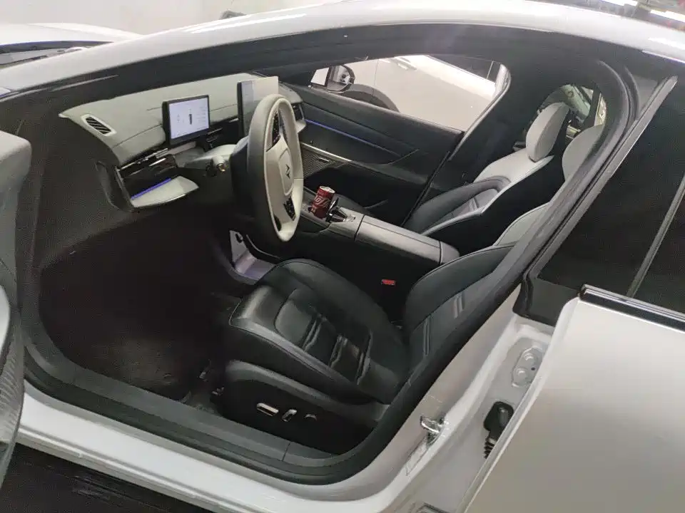 2025 Dongfeng Yipai eπ007