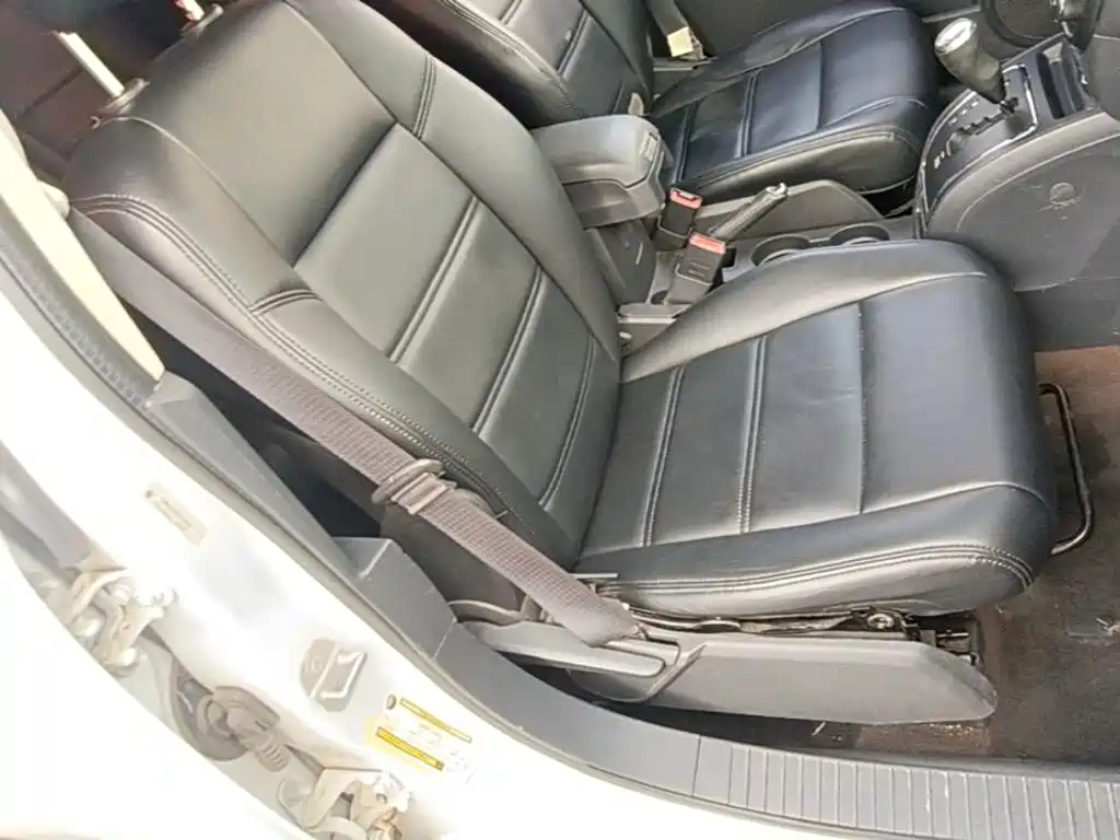 Jeep Compass (Import) 2015 2015 2.0L 2WD Sport