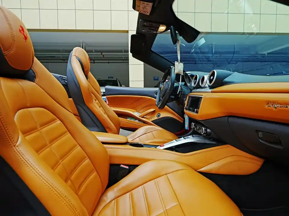 Ferrari California T 2016 2015 3.9T Standard
