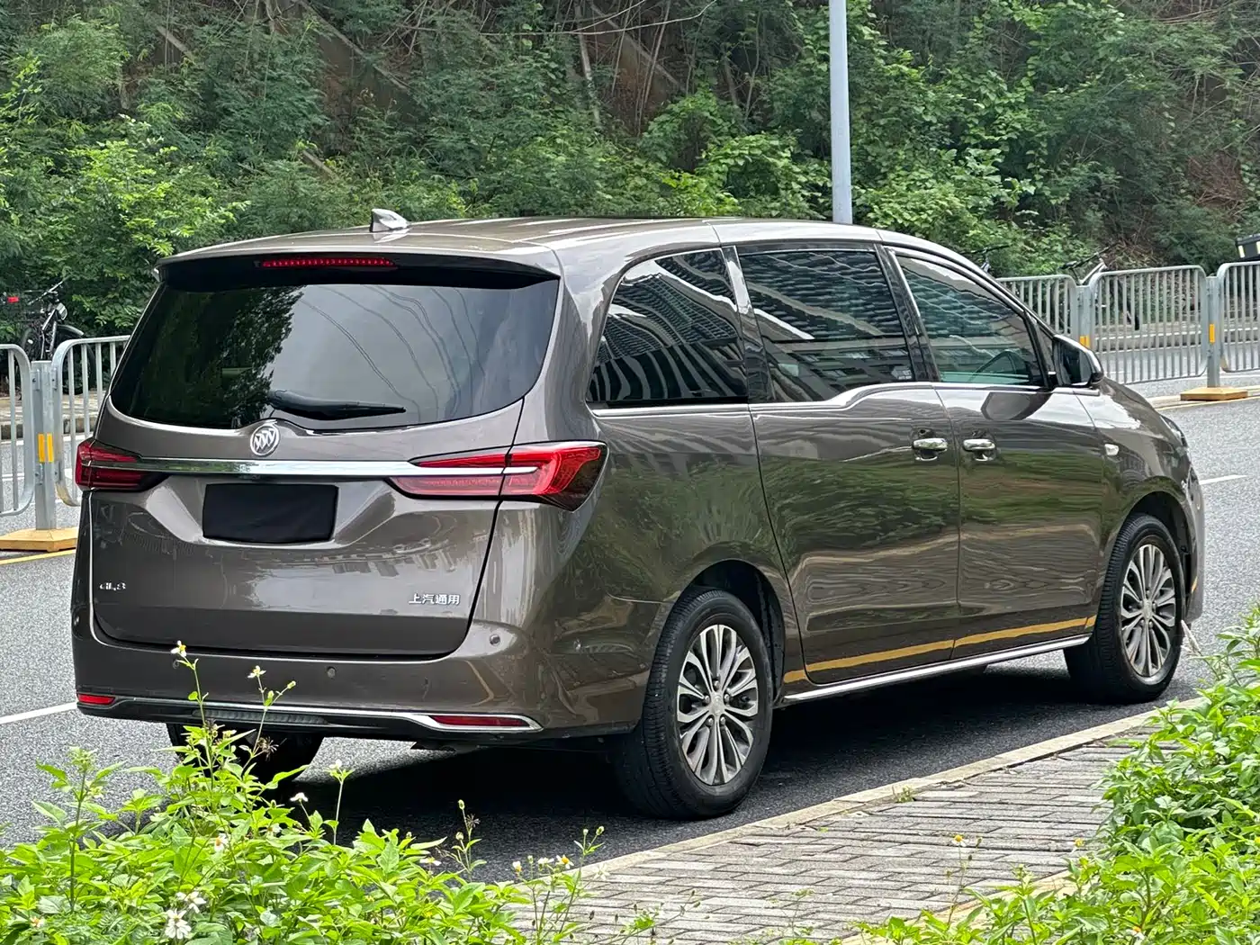 BUICK GL8