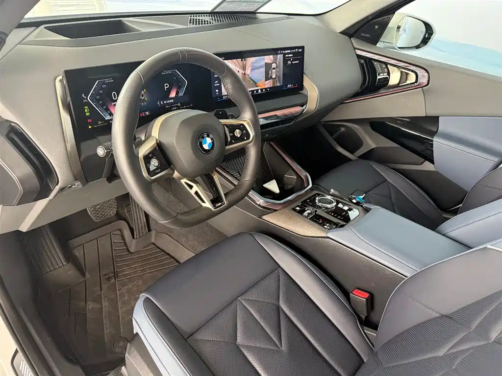 BMW X3 2025 xDrive30L Premium Model M Sport Black Package фото 12