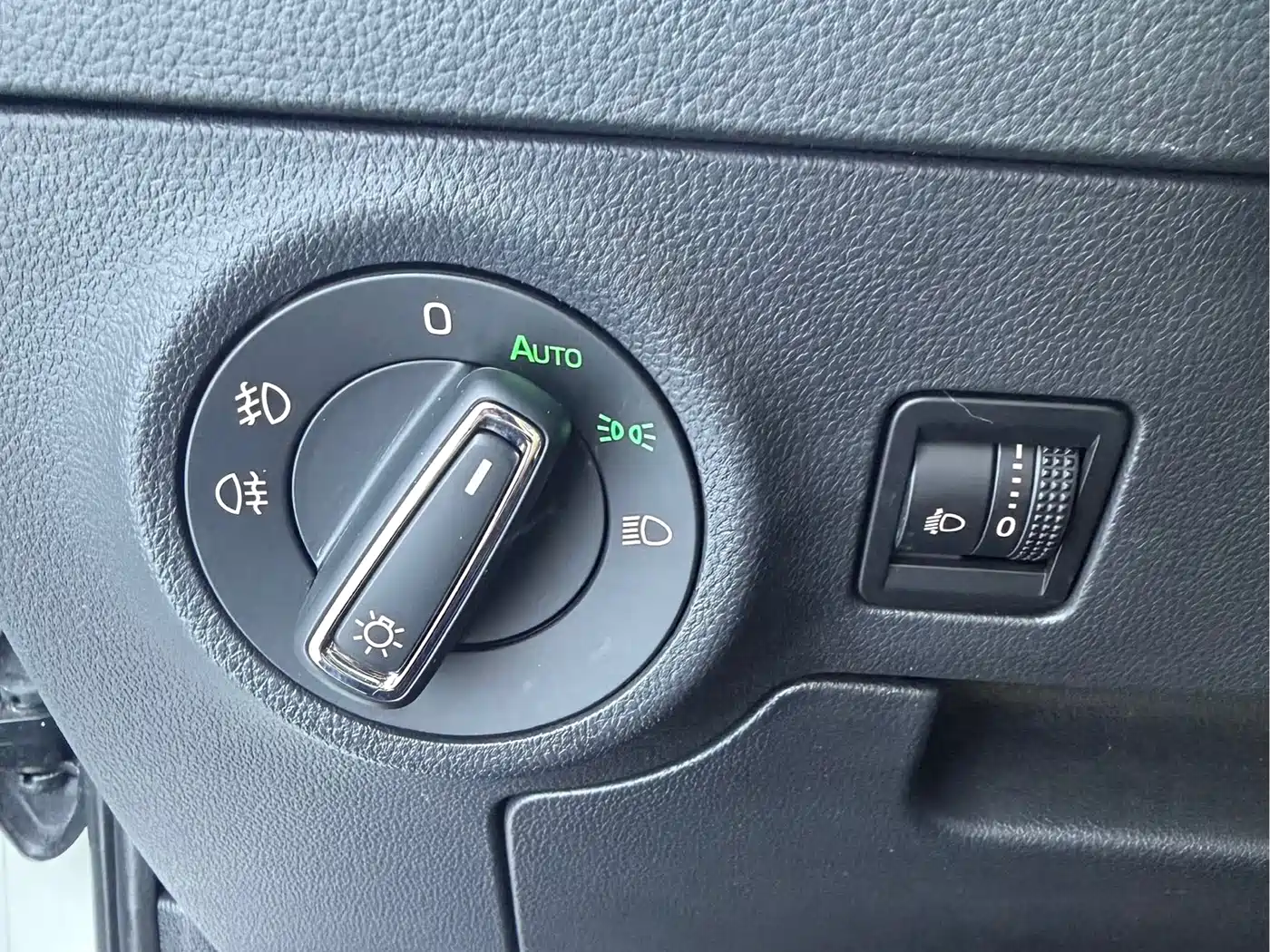 Škoda Karoq 2021 TSI280 Luxury Edition фото 8