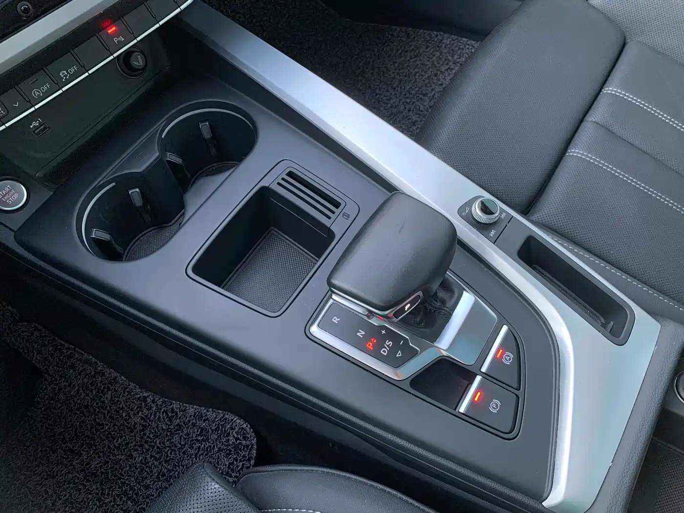 Audi A4L 2020 40 TFSI Fashion Dynamic Edition фото 22