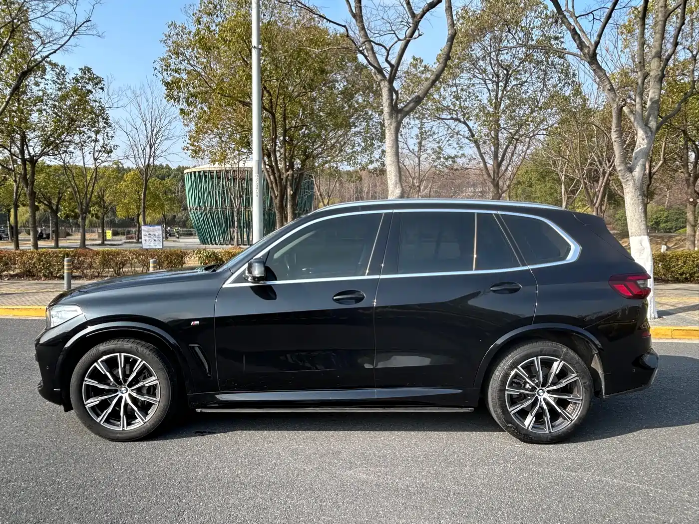 BMW X5 (Import) 2022 xDrive40i M Sport Package фото 5