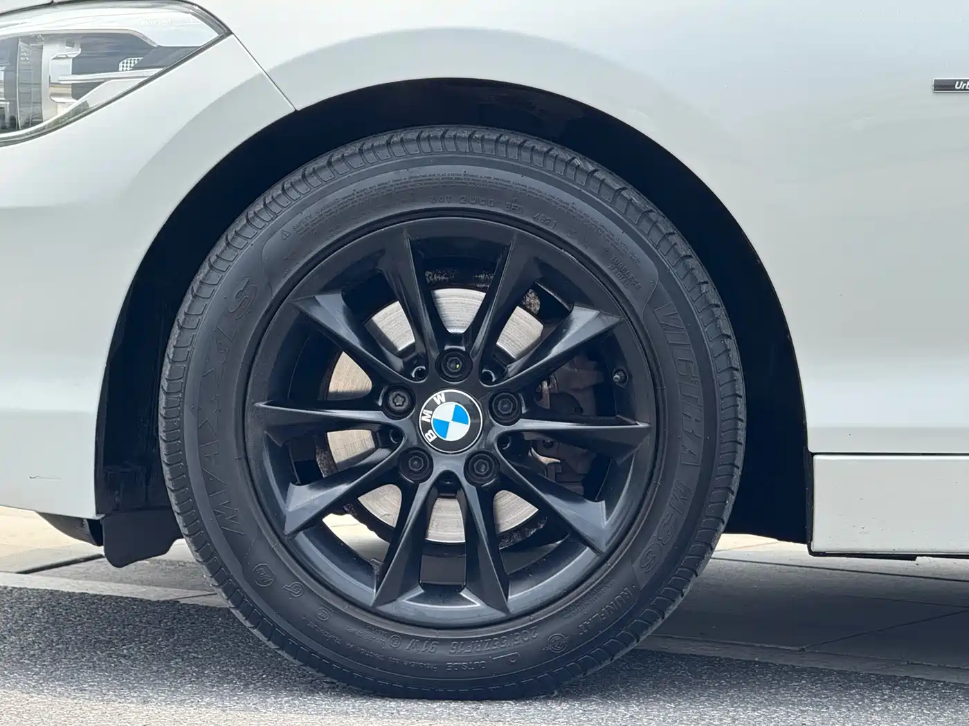 BMW 1 Series (Import) 2015 118i Urban Design Package фото 23