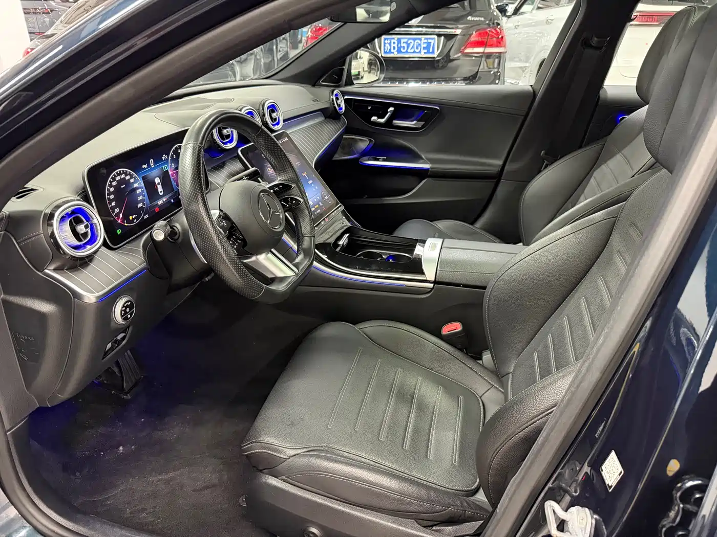Mercedes-Benz C-Class 2023 C 260 L Night Edition Sport фото 8