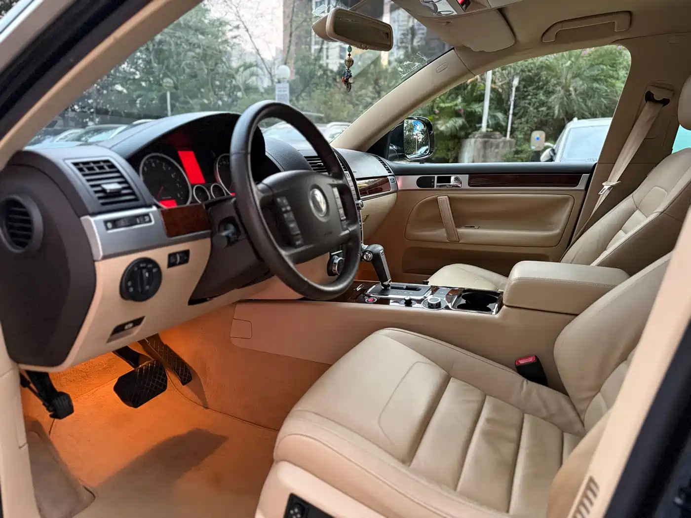 Volkswagen Touareg 2007 3.6L Standard Configuration фото 4