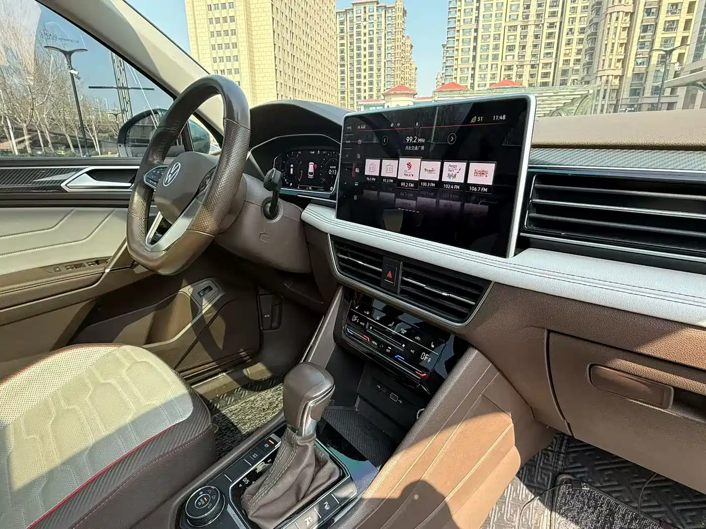 Volkswagen Tiguan L 2022 380TSI Automatic 4WD R-Line Flagship 7-Seater фото 9