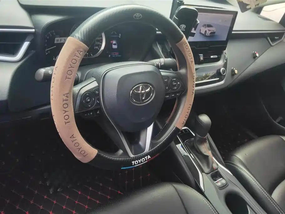 Toyota Corolla 2021 1.2T S-CVT Luxury Edition фото 12